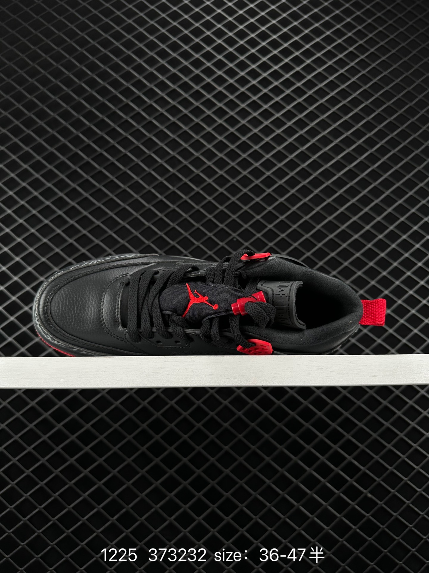 NK Jordan Spizike Low